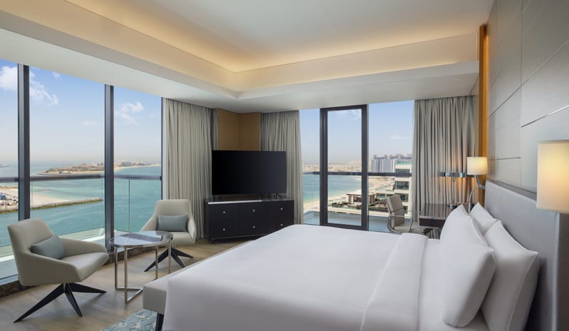 King One Bedroom Suite with Sea View